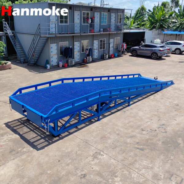 Heavy-Duty Electro-Hydraulic Mobile Yard Ramp