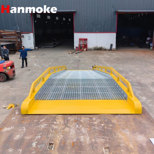 Lightweight Mobile Loading Ramp-