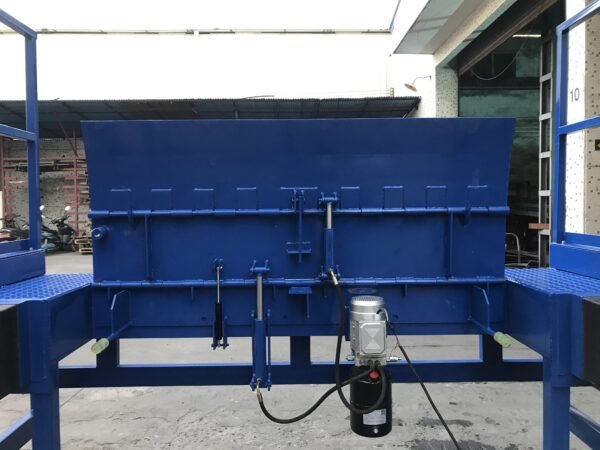Electric Hydraulic Edge of Dock Leveler front view Electric Hydraulic Edge of Dock Leveler front view