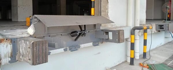 Mechanical Edge of Dock Leveler no-pit installation Mechanical Edge of Dock Leveler no pit installation